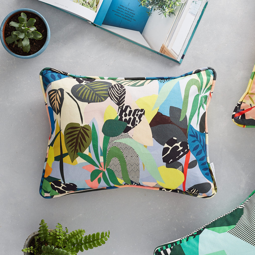 Cushions & Throws